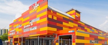 Яркому бизнесу ― яркие фасады