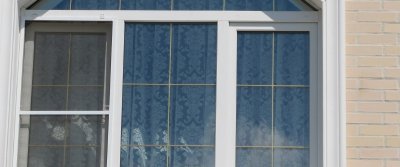 Пластиковые окна для дома: почему стоит выбрать профиль Rehau Thermo?
