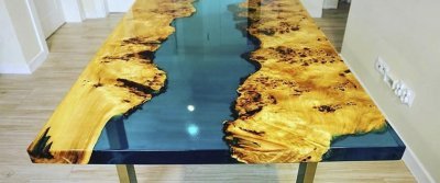 Купить доступные столы из массива дерева