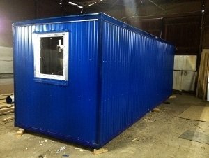 Блок - контейнер с синим профлистом