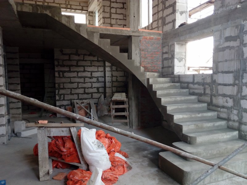 Строительство  бетонных лестниц