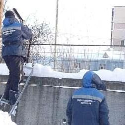 Монтаж колючей проволоки
