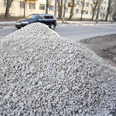 Щебень навалом и в мешках