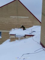 Услуги очистки крыш-кровель от снега и наледи промышленными альпинистами в Москве и МО