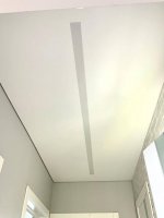 Установка теневого натяжного потолка в Омске