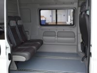 Грузопассажирский микроавтобус с трансформацией в грузовой фургон Пежо Боксер!