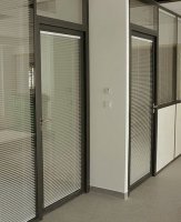 Двери алюминиевые, стеклянные для офиса