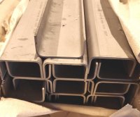 Швеллер нержавеющий гнутый AISI 304 20х40х20х3 25х50х25х3 30х60х30х3