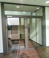 Двери алюминиевые, стеклянные для офиса