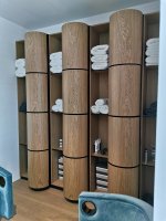 Шкафы и гардеробные из дерева на заказ