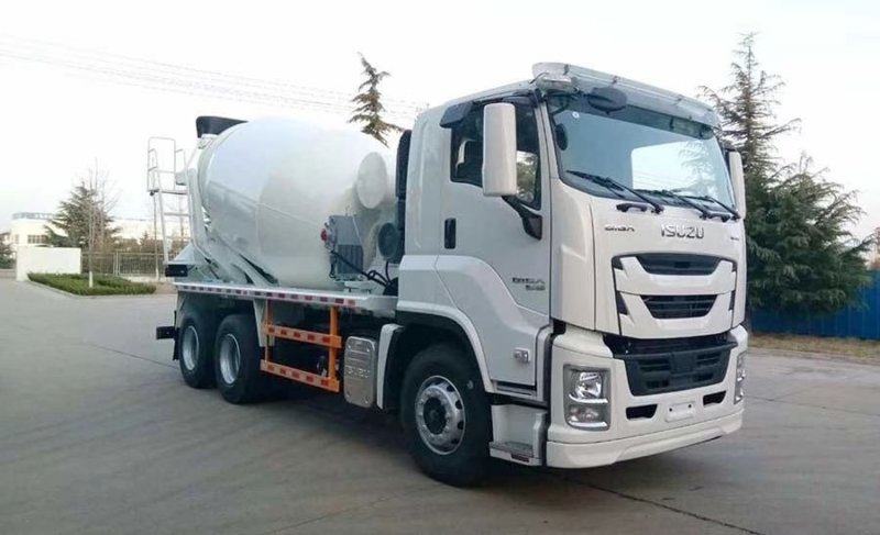 ISUZU Автобетоносмесители 12m3