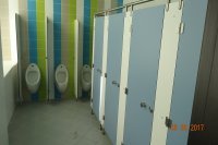 Система сантехнических туалетных модульных перегородок и кабин HPL в туалеты и санузлы