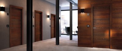 Современные двери для гостиниц: изящество форм и надежность основания