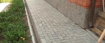 Отмостка вокруг дома: особенности устройства