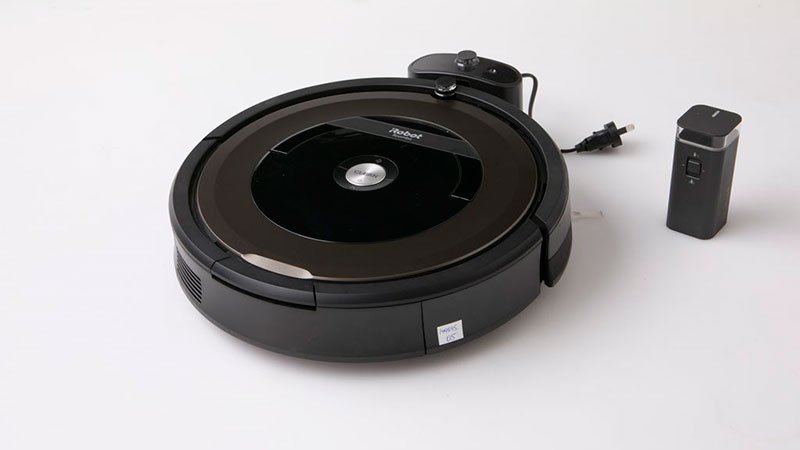 робот пылесос IRobot Roomba 890 в рейтинге лучших моделей 