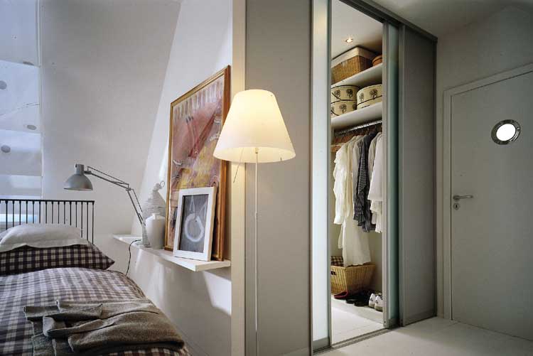 Гардеробные в маленькой спальне: ТОП-10 лучших идей фото 8